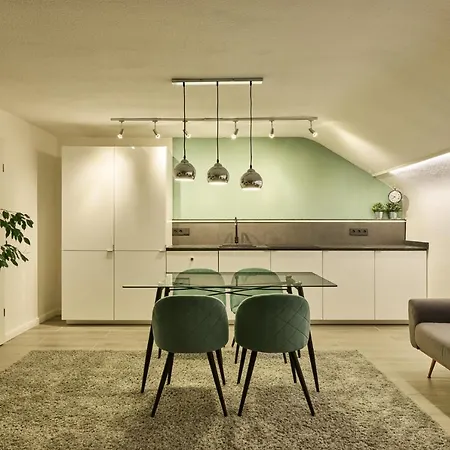 Voglergasse 5* באדן-באדן