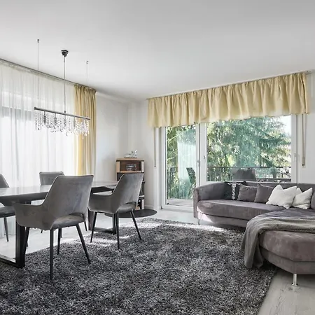 Voglergasse 5*